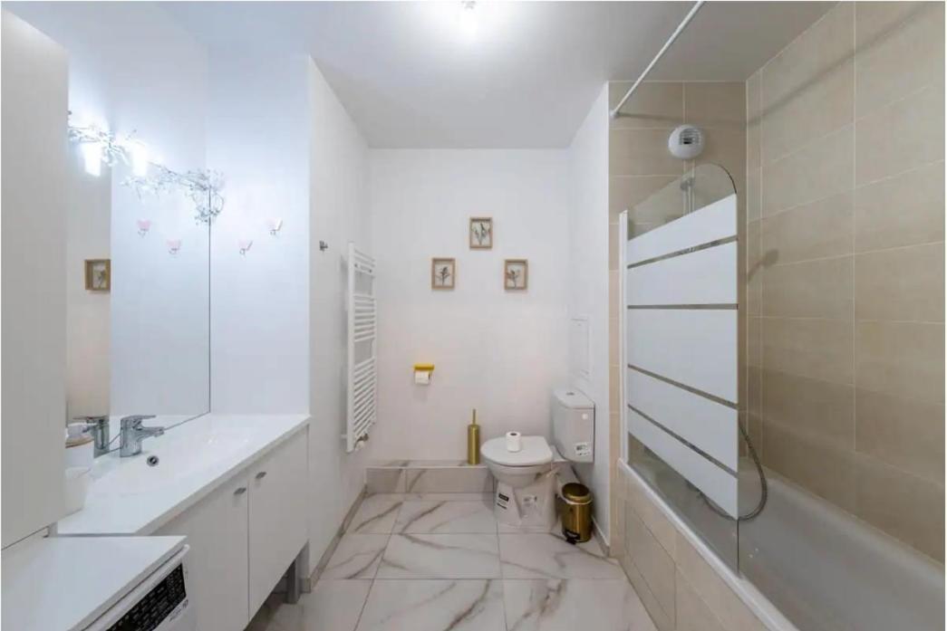 Disney At Home 3 Bed Rooms- Confort 90M2 - Best Location Serris Luaran gambar